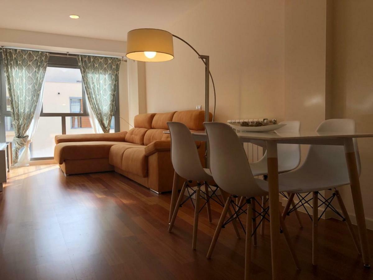 Deluxe Pirineos Apartman Sabiñánigo Kültér fotó