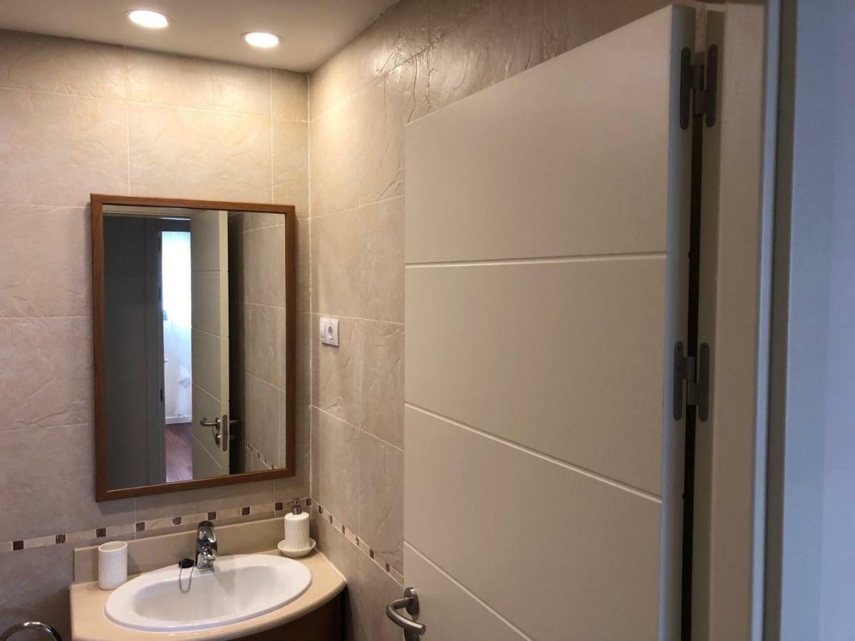 Deluxe Pirineos Apartman Sabiñánigo Kültér fotó