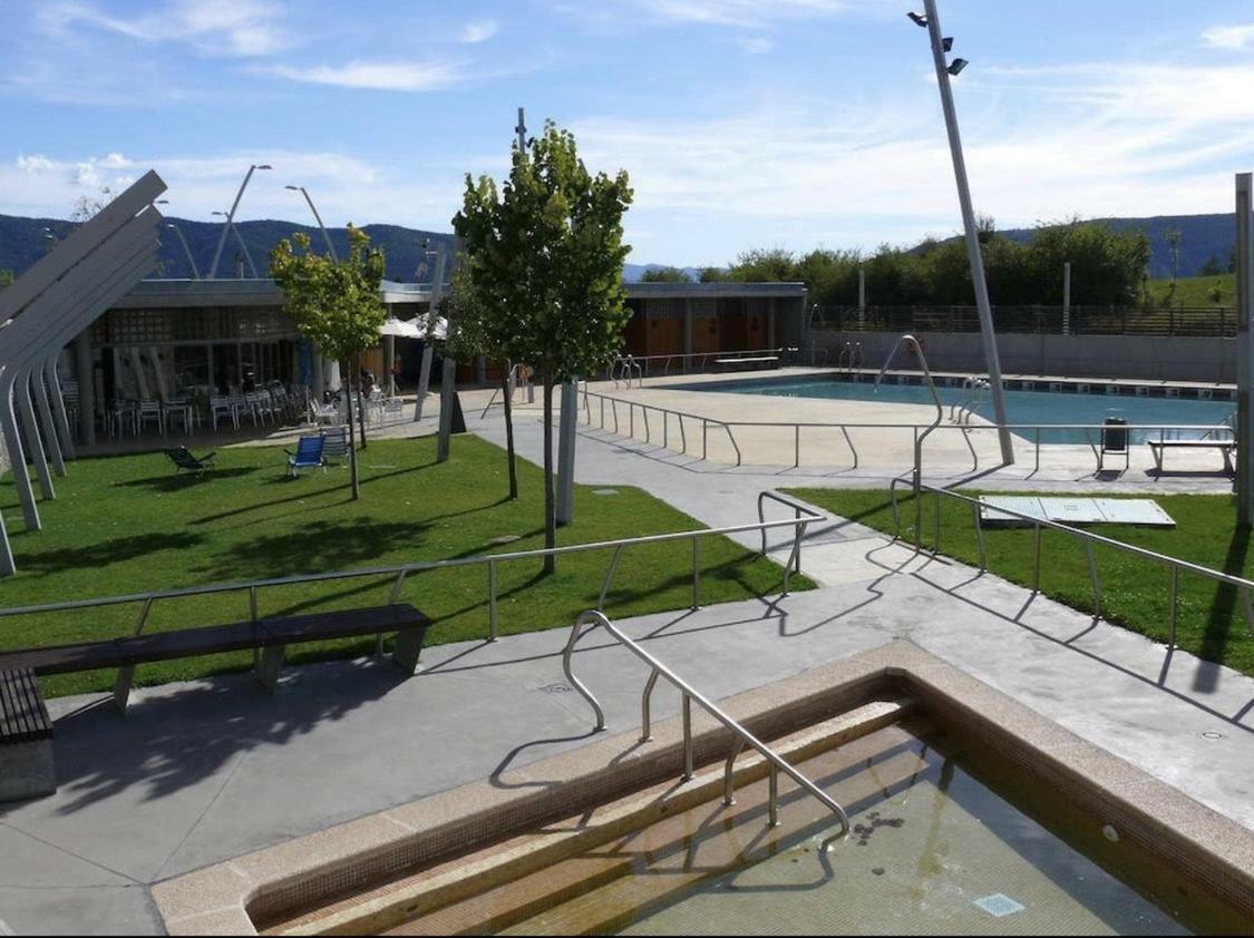 Deluxe Pirineos Apartman Sabiñánigo Kültér fotó