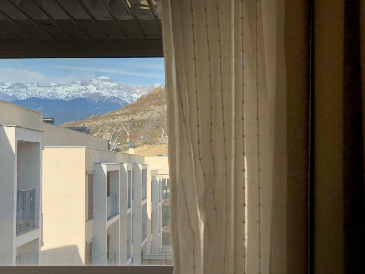 Deluxe Pirineos Apartman Sabiñánigo Kültér fotó